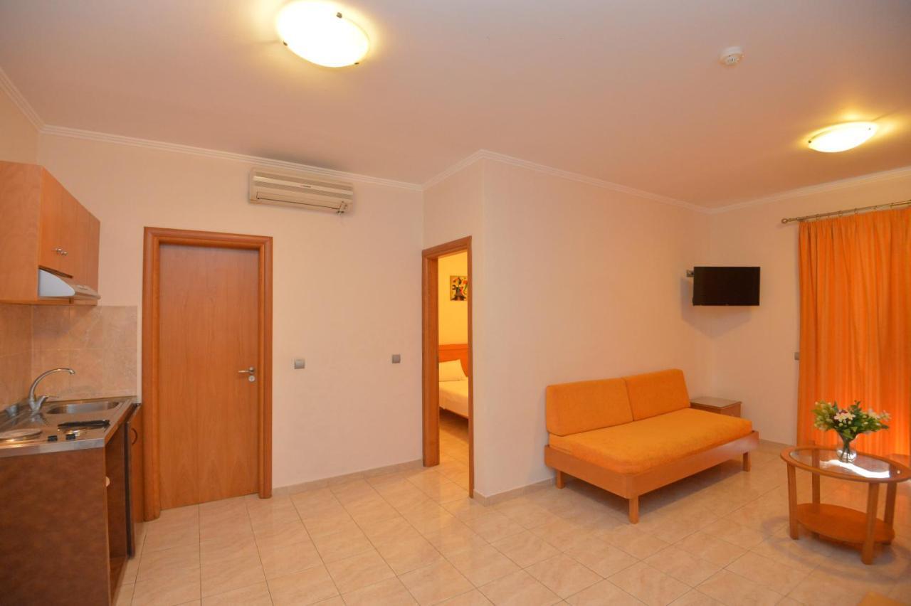Perla Marina Aparthotel Ialysos  Exterior foto