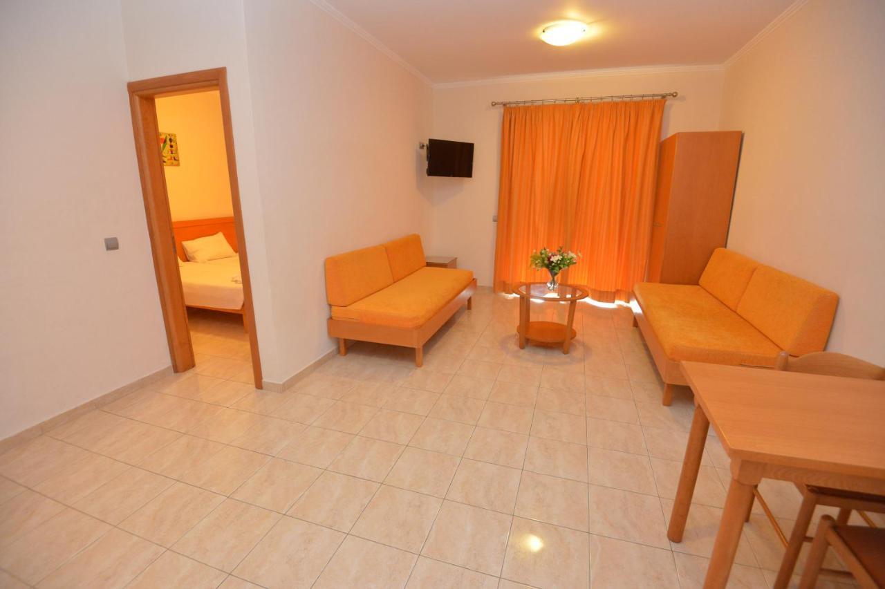 Perla Marina Aparthotel Ialysos  Exterior foto